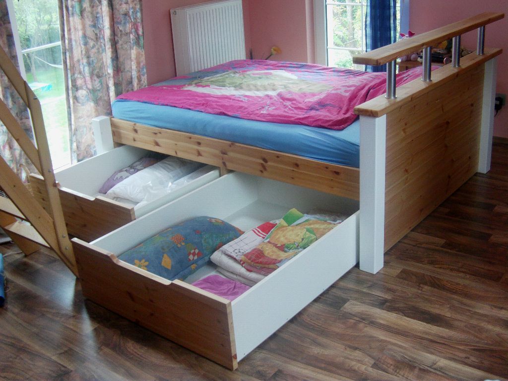 Einbauschrank im Keller