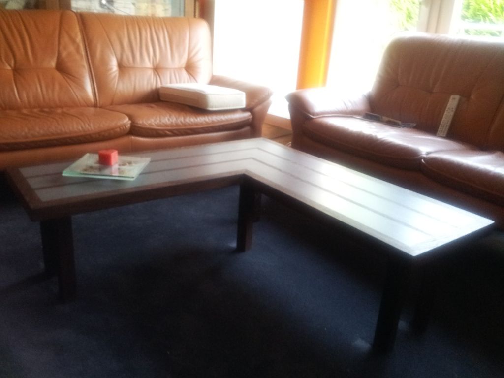 Couchtisch aus der Möbeltischlerei